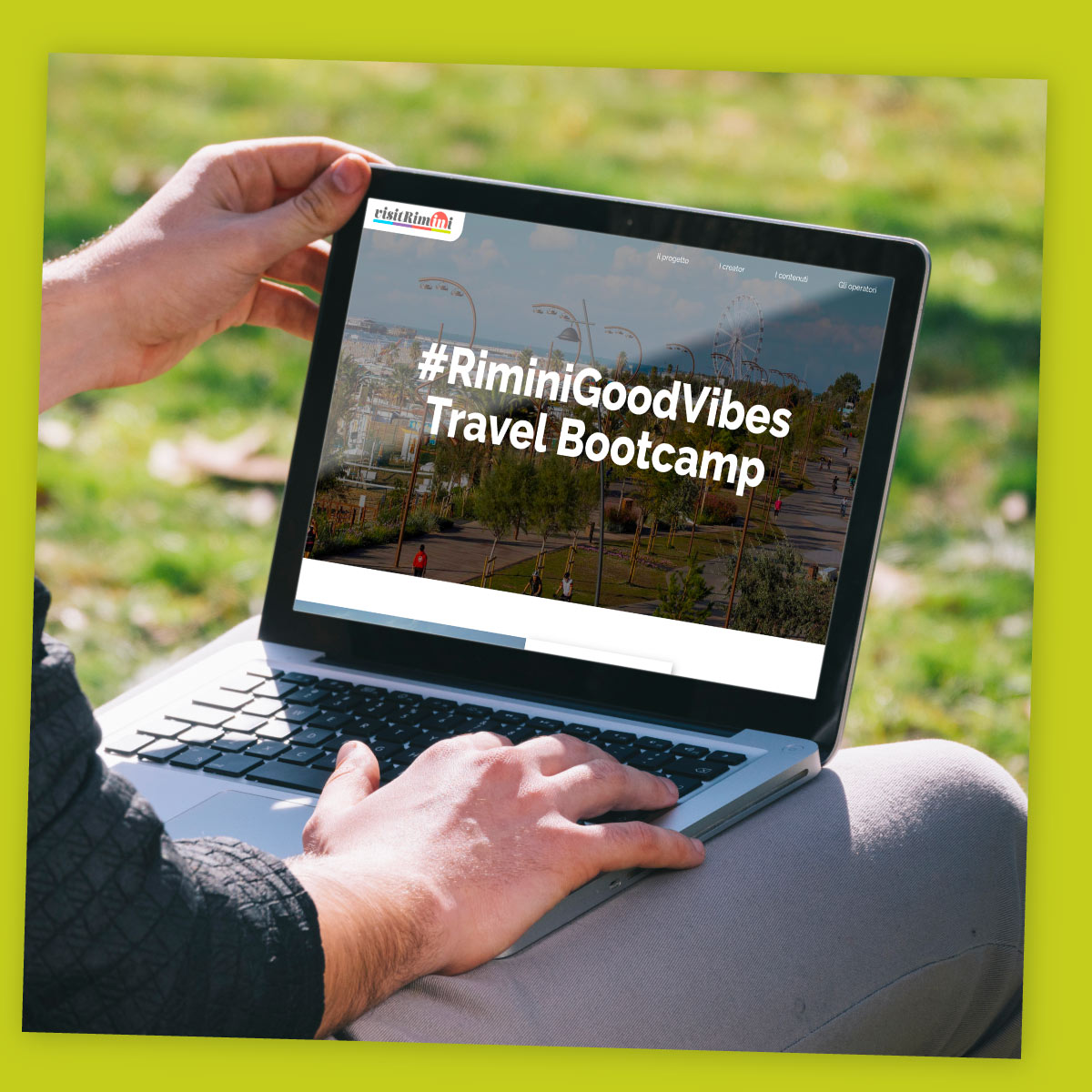 Mockup di una pagina web visualizzata su schermo di laptop, con visual branding colorato e sezione introduttiva dell’evento “Rimini GoodVibes Travel Bootcamp”.